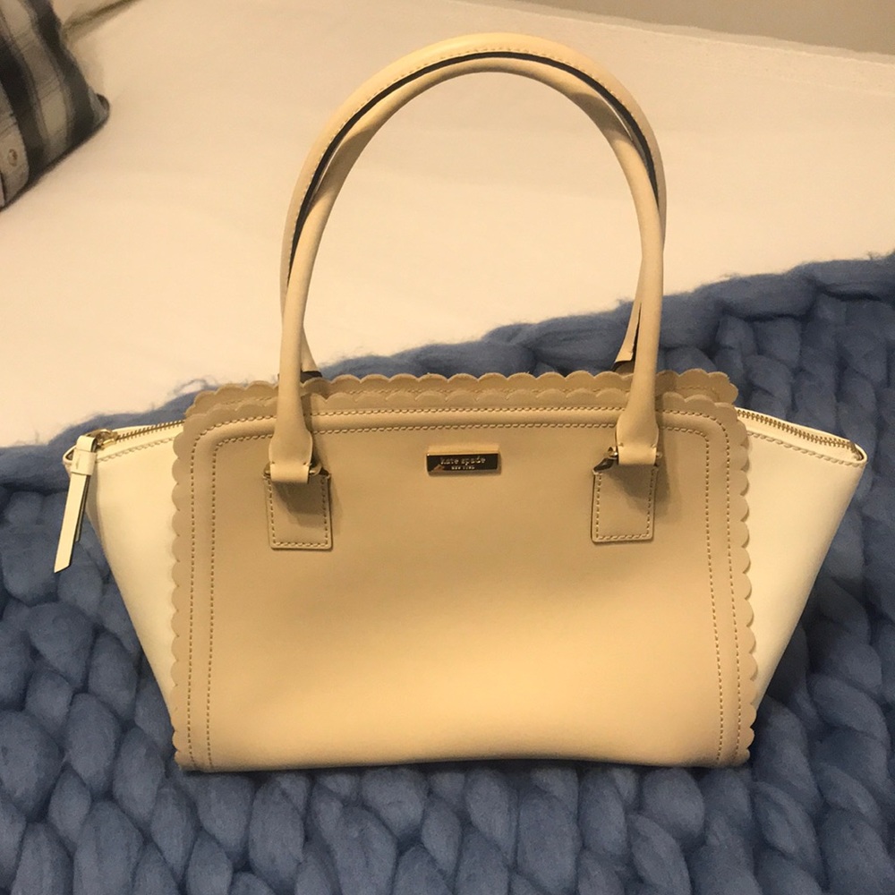 Kate spade rarely used purse